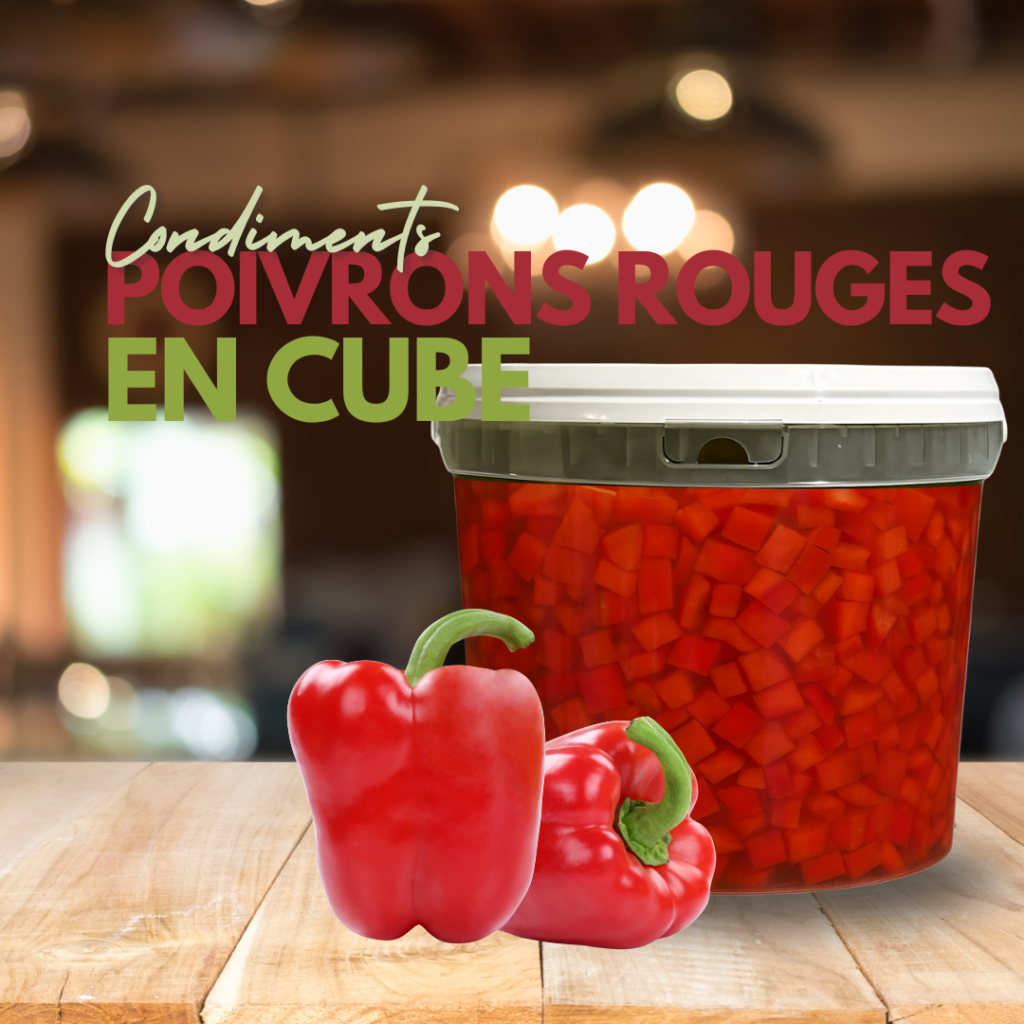 Seau de poivrons rouges en cube